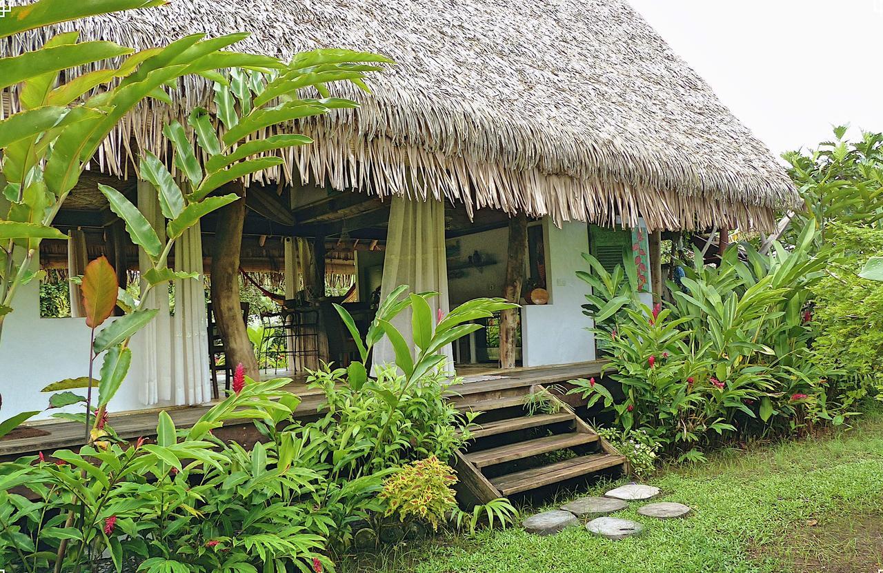Island Home Uturoa Esterno foto